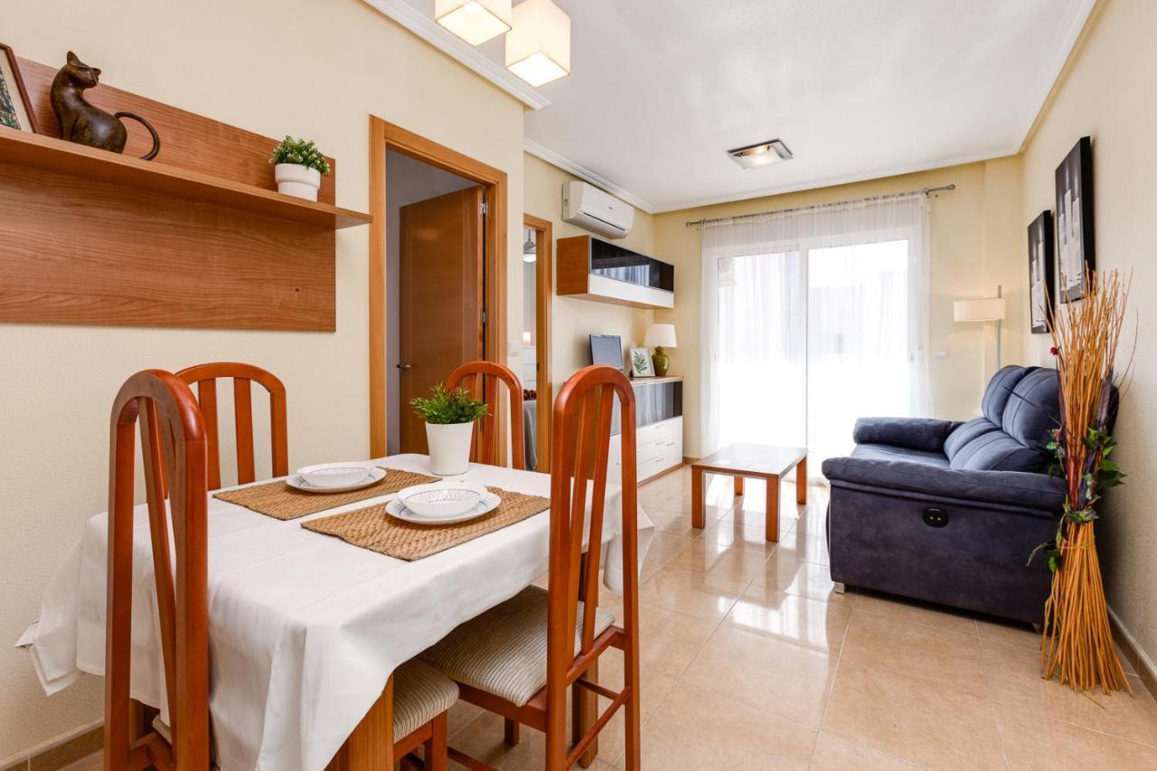Sunny Casita, Torrevieja, Modern 2 Bed Top Floor Apartment Екстериор снимка